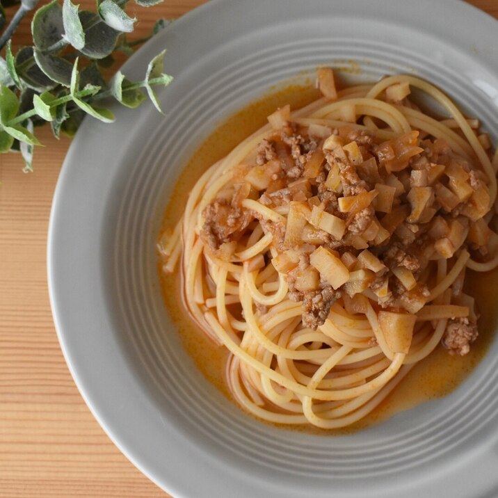 れんこんミートソースパスタ